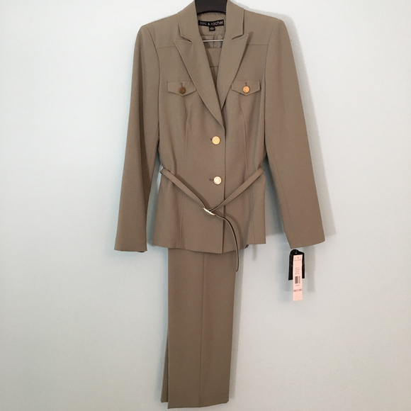 Zac & Rachel Green Pantsuit for a Chic Look - Picture 3 of 7